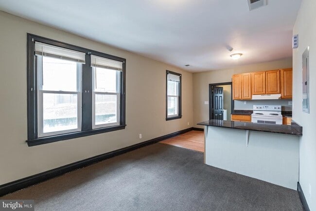 Photo - 5700 N 20th St