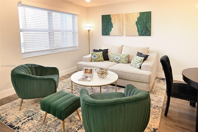 Photo - 2860 NE 14th Street Causeway Unidad 206D