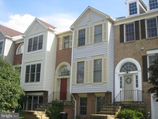 Townhome; 3 Levels: Main, Up and Basement. No Garage; 2 Reserved Parking Spots. - 7039 Chesley Search Way