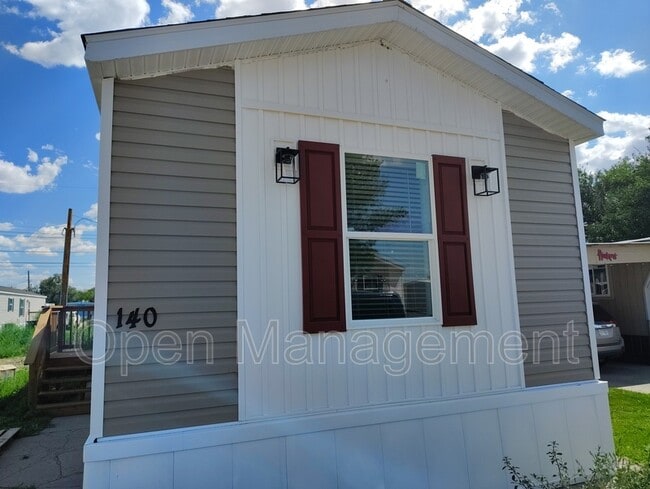 Building Photo - 140 Lee Ann Ln