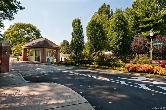 Photo - 144 Dove Hill Dr