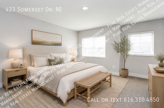 423 Somerset Dr NE