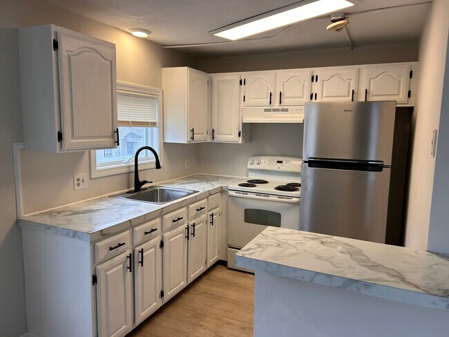 681 Charles St Unit 3