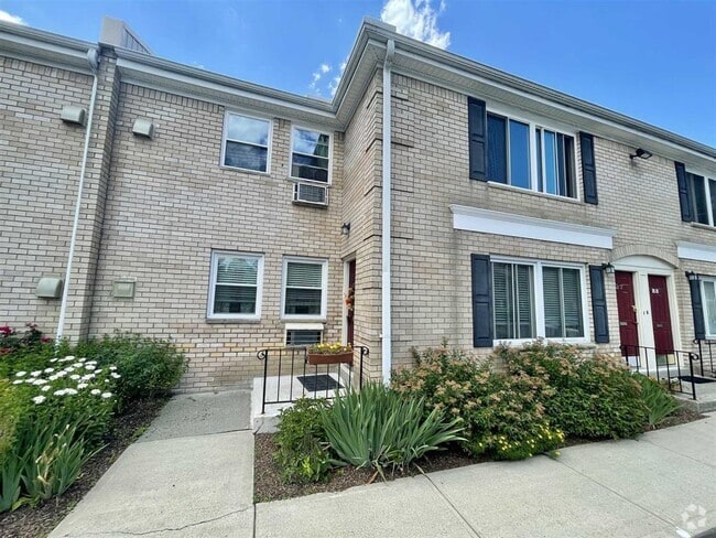 Building Photo - 250 Beechwood Ave Unit 7A Rental