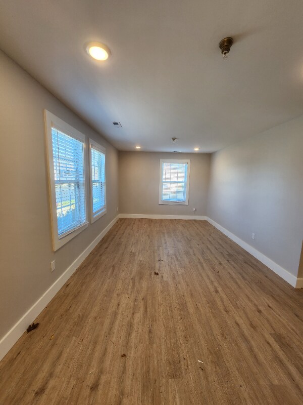 Photo - 19 N American Dr