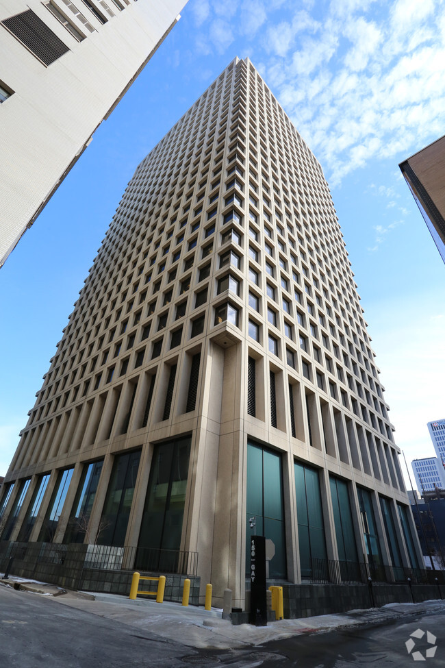 Photo - Continental Tower