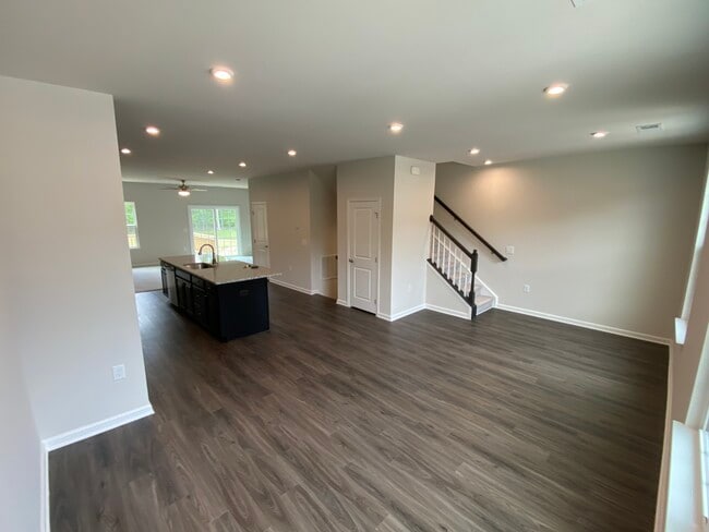 Photo - 4843 Randall Rd