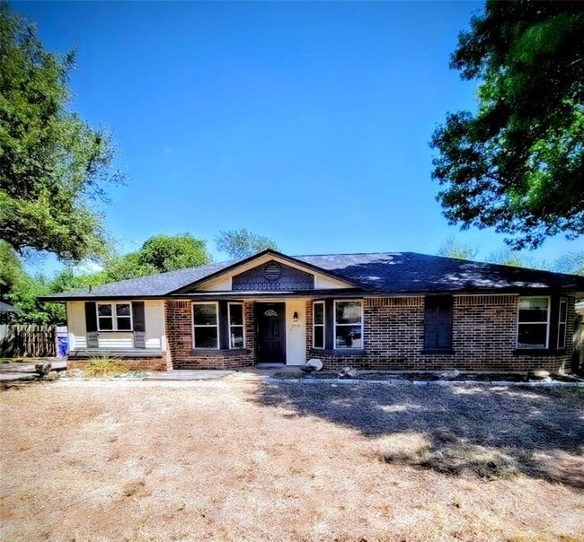 Photo - 200 N Mt Rushmore Dr