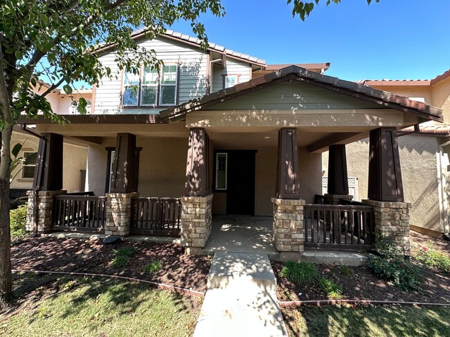 Gorgeous 4 Bedroom, 3 Bath Questa Village - Gorgeous 4 Bedroom, 3 Bath Questa Village House