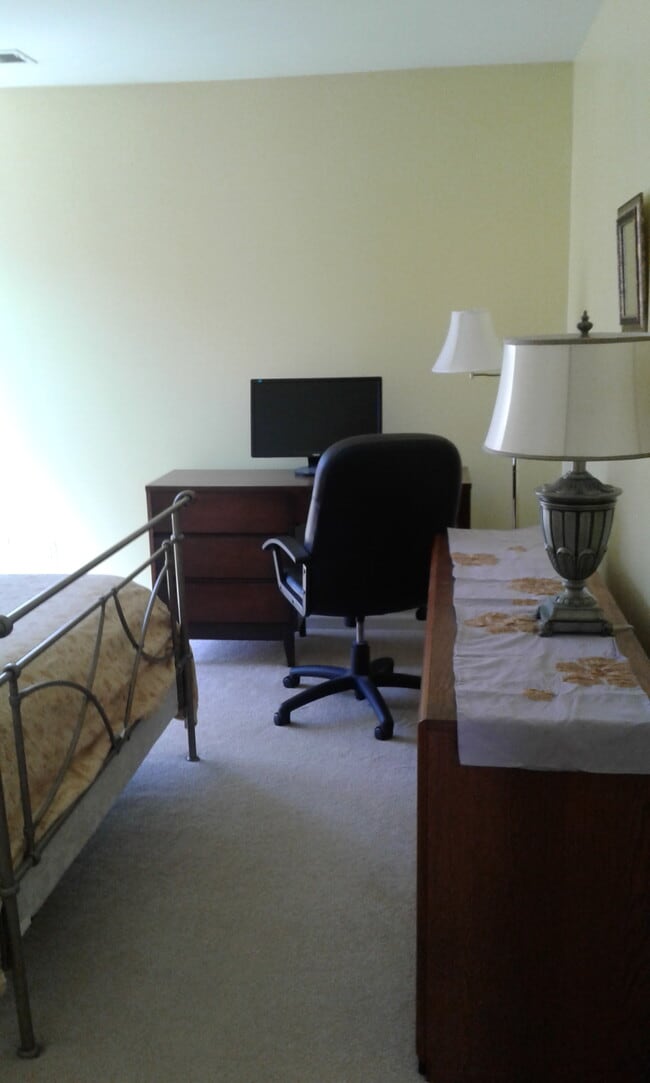 Photo - 1982 Brooke Farm Ct