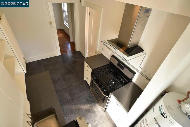 Photo - 3040 Telegraph Ave Unidad 4