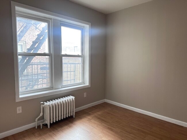 Photo - 160 Vroom St Unidad 27