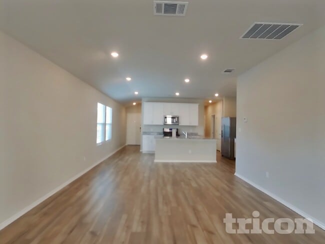 Photo - 3525 Stride Ln