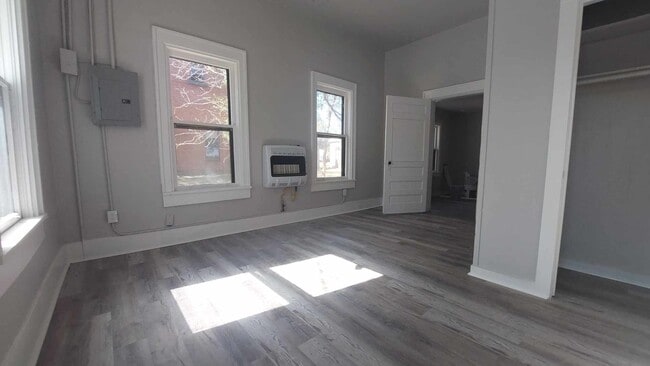 Building Photo - 220 Beemer Rd