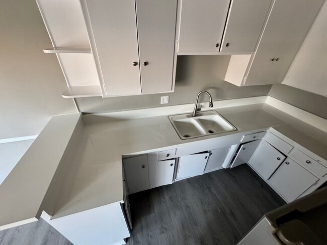 4052 Coco Ave Unit 12
