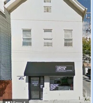 Building Photo - 2823 N Lincoln Ave Rental