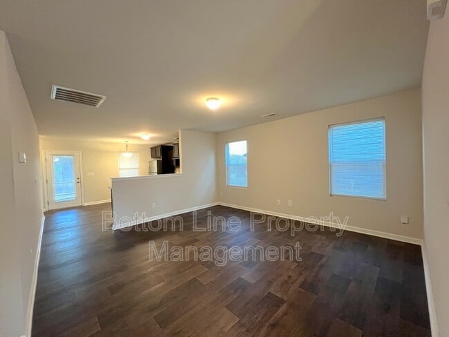 Photo - 636 Newfound Hollow Dr