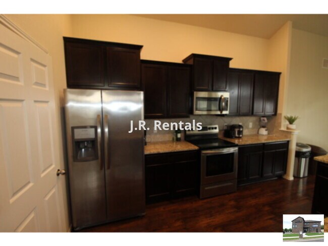 Photo - 1406 Lubbock Dr