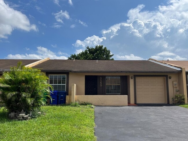 Building Photo - 9580 W Fern Ln Rental