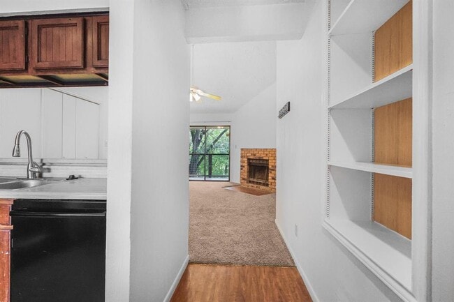 Photo - 421 W San Antonio St Unit I3