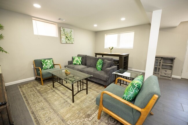 Photo - 3496 Lansdowne Dr Unidad #1