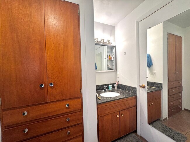 Photo - Pinnacle Apartments Unit B North Bedroom 1A shared