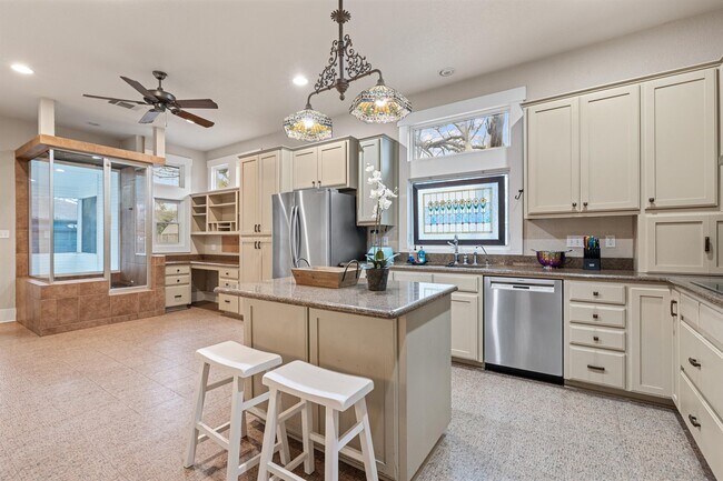 Photo - 1211 Lexington St