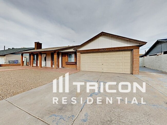 Building Photo - 3032 N 79th Ln