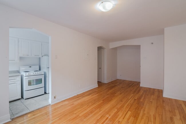 Photo - 3250 Av. Van Horne Unité 14