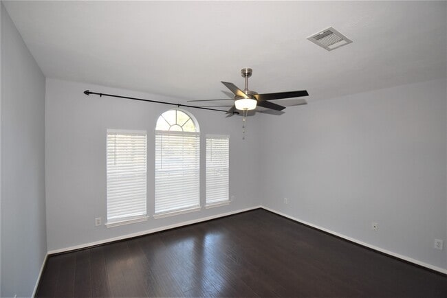 Photo - 18319 Forest Dew Dr