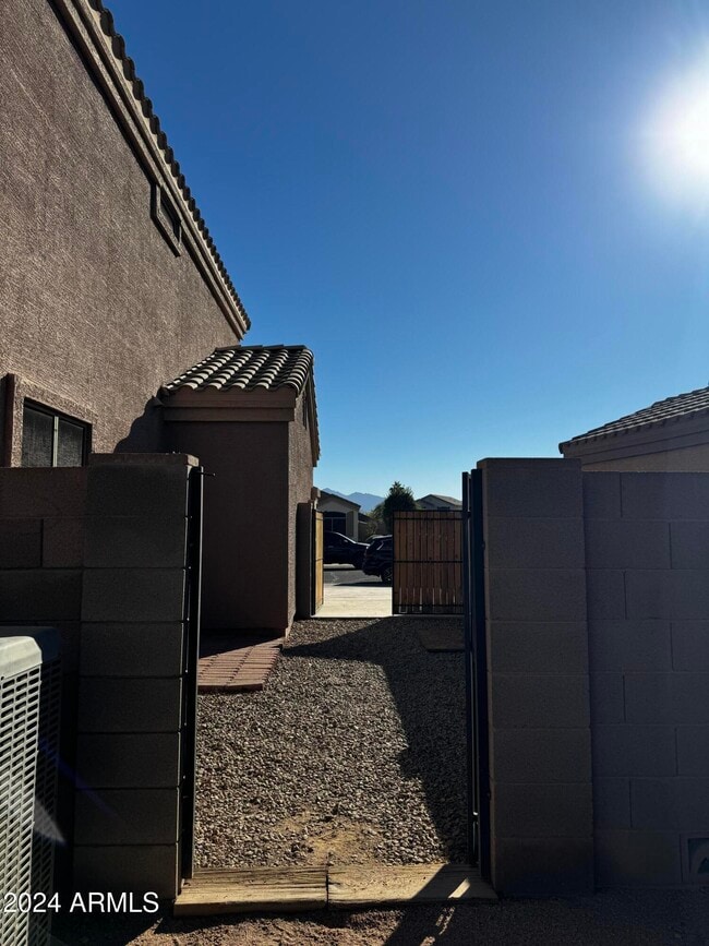 Photo - 10630 W Pomo St