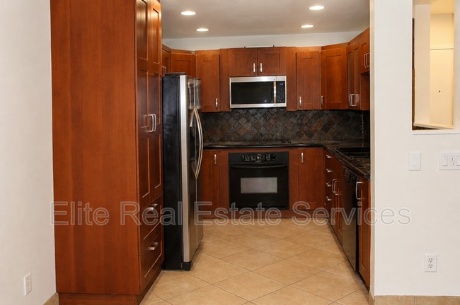 Photo - 6757 Friars Rd Unidad 1