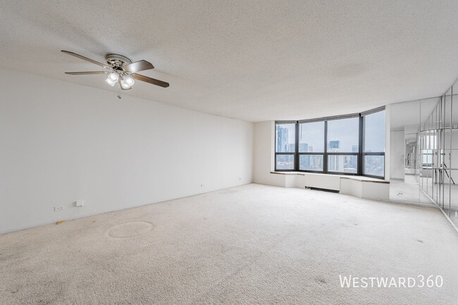 Photo - 901 S Plymouth Ct Unit 1701