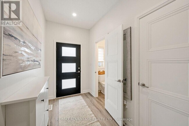 Photo - 1 Miller Dr