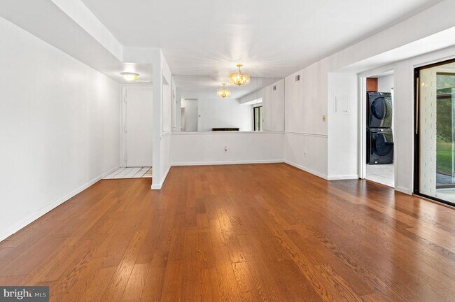 Photo - 5482 Cedar Ln Unit A-4