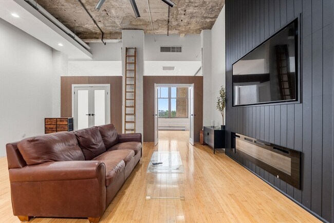 Photo - 156 Porter St Unidad 309