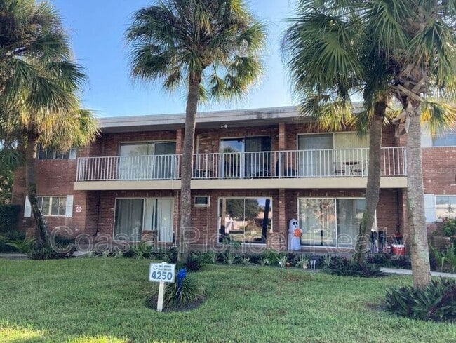 Building Photo - 4250 37th St S Unit #2