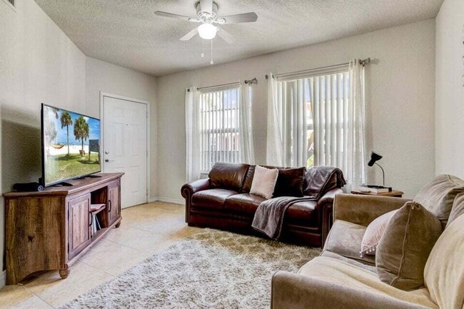 Photo - 130 SW Peacock Blvd Unit 16