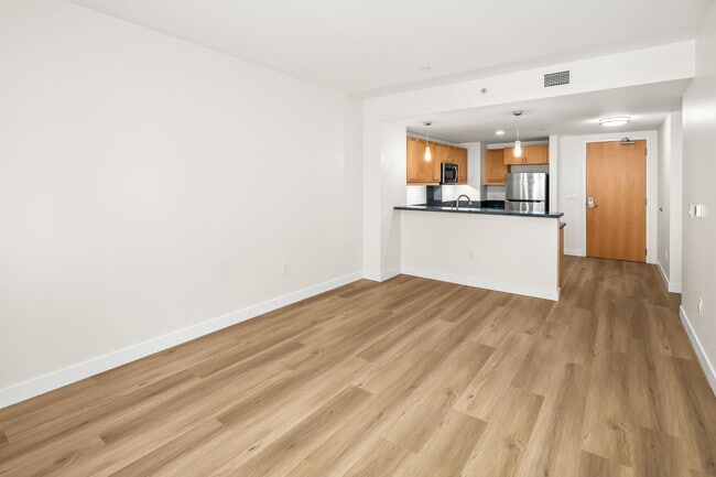 Photo - 1150 J St Unit 612