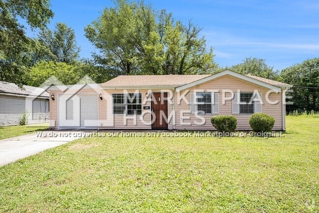 Building Photo - 4210 N Park Dr Rental