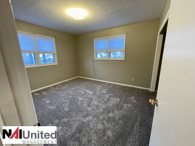 Photo - 1601 S Alice St