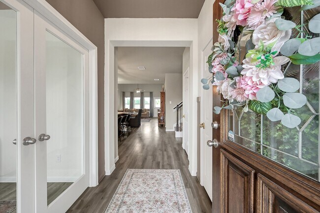 Photo - 679 Red Elm Ln