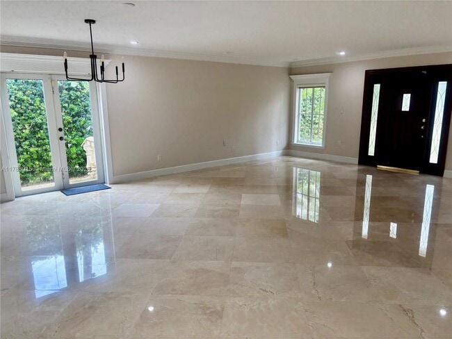 Photo - 409 Catalonia Ave