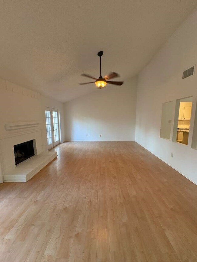 Photo - 4007 Issacks Way