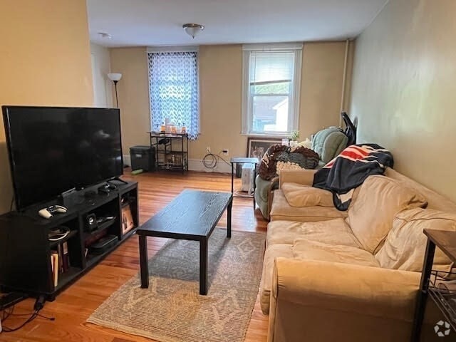Building Photo - 74 6th St Unit 2 Rental