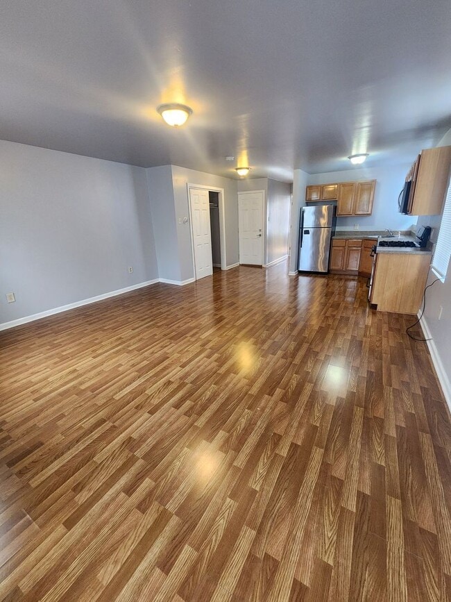 Photo - 1346 N 27th St Unidad 3rd Fl