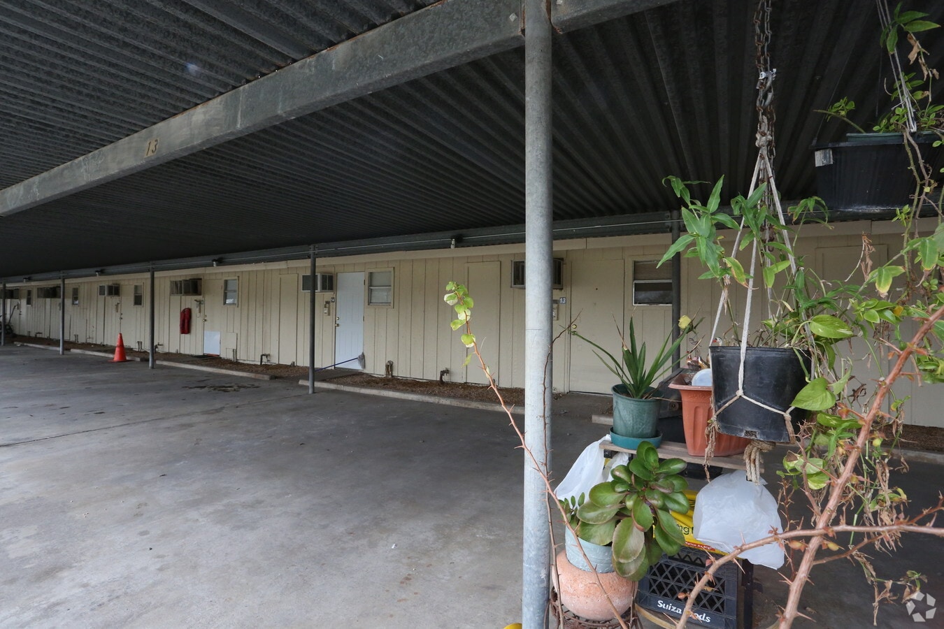 Photo - River Road Apartments