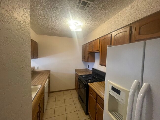 Photo - 651 E 142nd St
