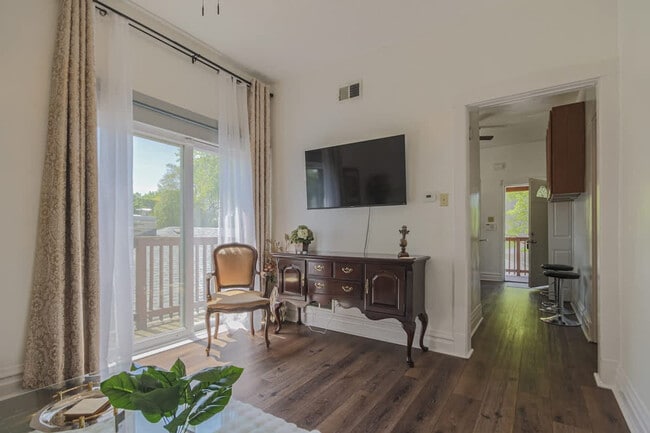 Photo - 839 Dunlop Ave Unidad ID1244957P