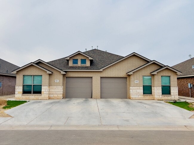 Photo - Modern 3-Bedroom Duplex in West Lubbock